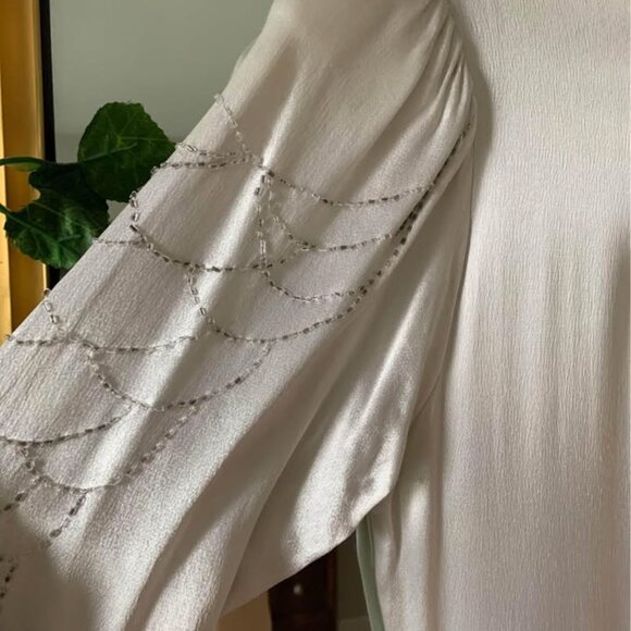 Vintage Wedding Dress - Picture 5 of 9